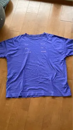 カジュアルTシャツ 紫 テキストプリント