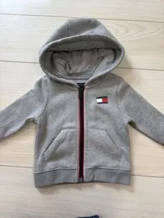 TOMMY フード付きグレーセーター
