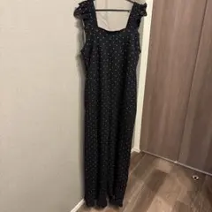 ドット柄フリル袖黒サロペット