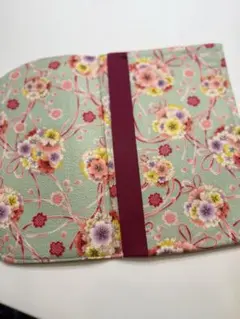 Item thumbnail for item bc2e48de-1f5b-4c54-83ae-88ea86db9d26