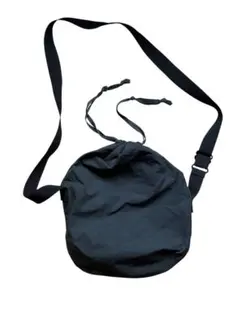 UNIQLO ブラック ドローストリングバッグ