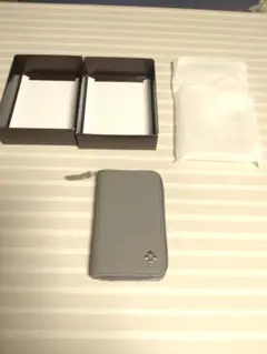 パトリックコックス☆ 二つ折り財布☆早い者勝ち‼️のサムネイル