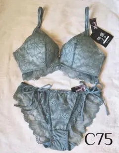 チュチュアンナ ノンワイヤー 特盛ブラ＆レース紐ショーツセット