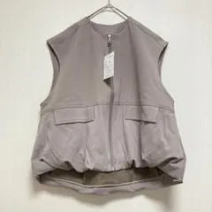 ノースリーブベスト フロントジッパー グレー レディースS タグ付き（未使用品）