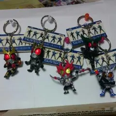 仮面ライダークウガ&アギト  フィギュアキーホルダー5種セット