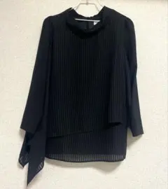 美品 A.T ATSURO TAYAMA アシンメトリー ブラウス36 黒のサムネイル