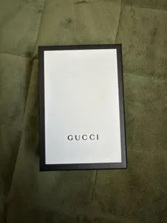 GUCCI ブラックレザーキーケース