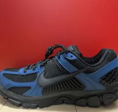 26㌢NIKE ZOOM VOMERO 5 ★ボメロ5
