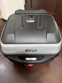 GIVI トップケース 37L モノロックケース パールホワイト塗装 - メルカリ