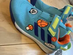 アディダス　子供靴
