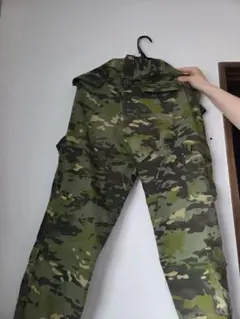 Item thumbnail for item 463e0c6a-659b-4c7f-8d78-d16e37789357