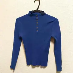 リブ編み ハイネックセーター 青