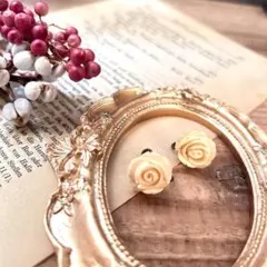 Item thumbnail for item 35234cfa-5188-447b-a512-1e861e3cb701