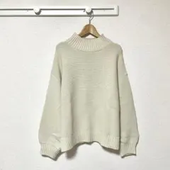 ローリーズファーム ハイネックニット ベージュ ゆったり 袖ボリューム