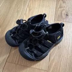 KEEN ブラック サンダル　15cm