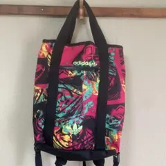adidas カラフルリュック・バックパック