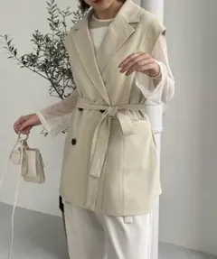 【美品】CAPRICIEUX LE'MAGEウエストマークベストのサムネイル