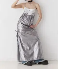 新品 タグ付き jouetie シルバー メタリック キャミワンピース