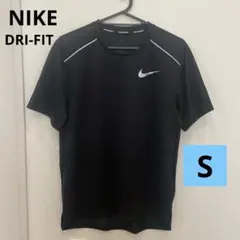 Nike ブラック Tシャツ　ドライフィット　ランニング　S 半袖