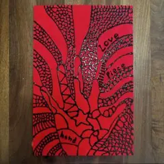 手の形の赤い抽象画