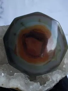 まるでベーコンのような断面】 珍しい天然石 瑪瑙 メノウ 原石 鉱物