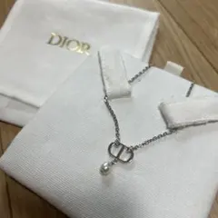 Dior Petit CD パール ネックレスシルバーのサムネイル