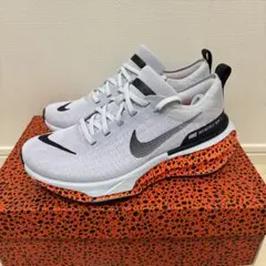 ナイキ　インヴィンシブルラン3 エレクトリック　パリオリンピックカラー