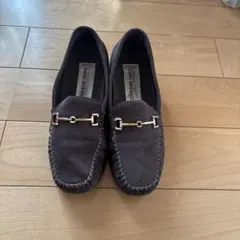 COULEUR VARIE グレー スエード ローファー