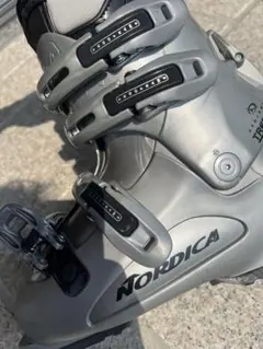 Nordica 女性用スキーブーツ グレー
