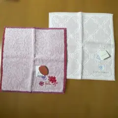 未使用　LAURA ASHLEY Sbillaタオルハンカチ3枚キーホルダー