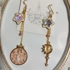 ハンドメイドピアス ゆめかわ猫 パープルピンクゴールド 星月 スワロフスキー