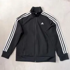 adidasのジャンパー