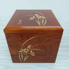 ♢B70 木製漆器 三段重 御重箱 重箱 金彩 蘭 約19.7cm角 保管品のサムネイル
