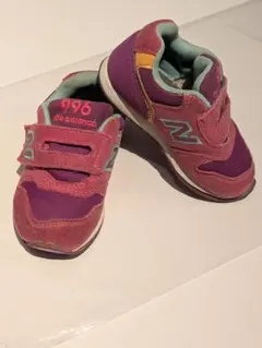 New Balance 996 ベビースニーカー ピンク/紫
