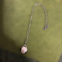 ピンクオーバルペンダントネックレス