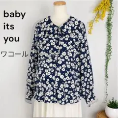ワコール Wacoal baby its you マタニティブラウス 花柄 紺色