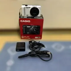 ジャンク品のCASIOのコンパクトデジタルカメラのサムネイル