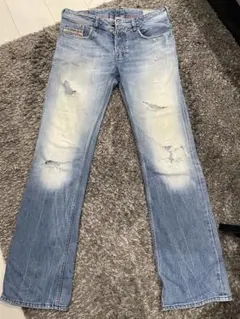 ディーゼル　diesel ダメージデニム