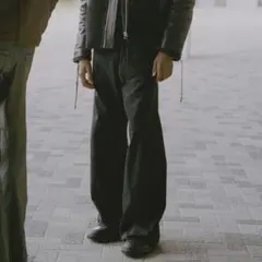 NVRFRGT 3D twisted wide leg jeans size2