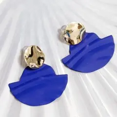 【Y58】エスニック系ピアス☆ロイヤルブルーウェーブ型