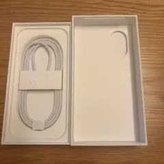 iPhone17の箱とType-C to Type-C充電ケーブル　パープル