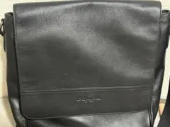 Coach ブラックレザー ショルダーバッグ
