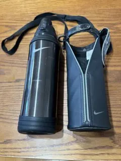 NIKE⭐︎廃盤ハイドレーションボトル ブラックパール1.5L サーモス水筒のサムネイル