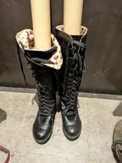 ゲリラ価格！！レースアップ 編み上げ ブラック ロングブーツ