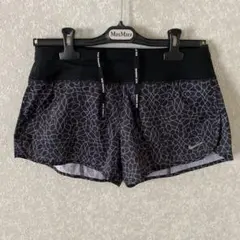 【美品】NIKE DRI-FIT ドットパターンショートパンツ ブラック　Ｍ