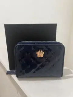新品『MARY QUANT 』ネイビー 二つ折り財布　お値下げしました！