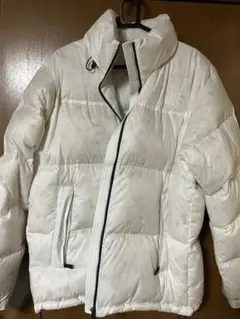 THE NORTH FACE UNDYED ダウンジャケット ホワイト Lのサムネイル