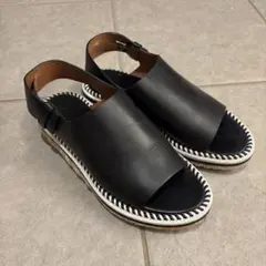 GIVENCHY ジバンシィ レザー サンダル ブラックのサムネイル