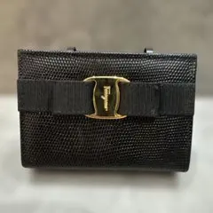 美品 サルヴァトーレフェラガモ ヴァラリボン 小物入れ 黒 ポーチのサムネイル