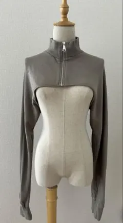 ZARA グレー ハイネック クロップド長袖